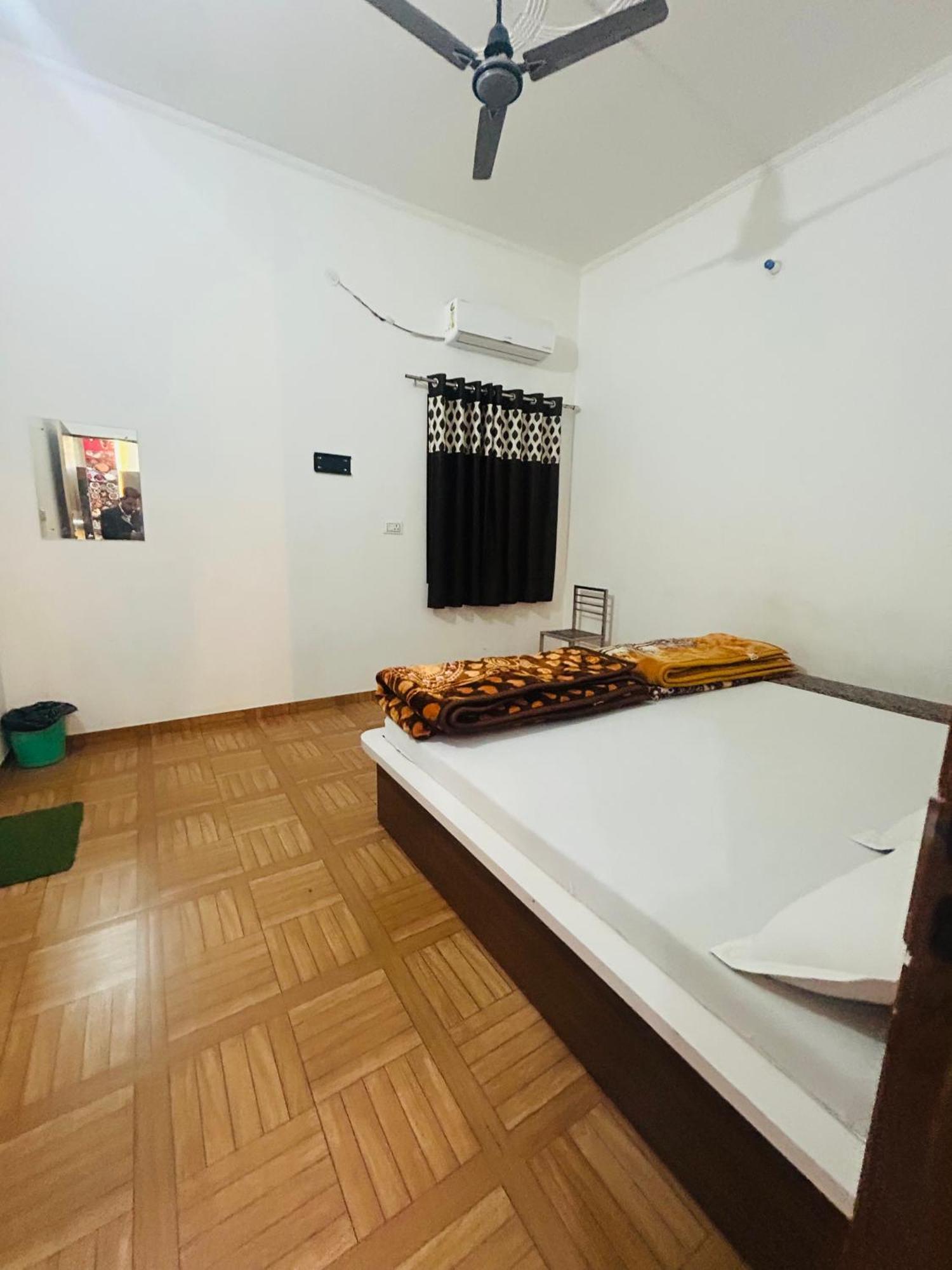 Milan Hotel & Restaurant Sikar Esterno foto